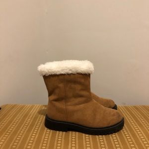 Old Navy Faux-Suede Faux-Fur Trim Boots For Girls